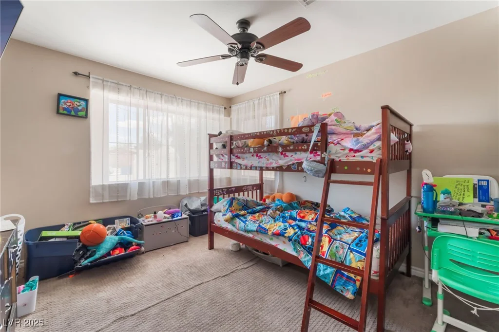 5804 Apple Valley, Las Vegas, NV 89108