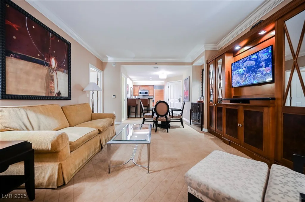 135 HARMON, Las Vegas, NV 89109