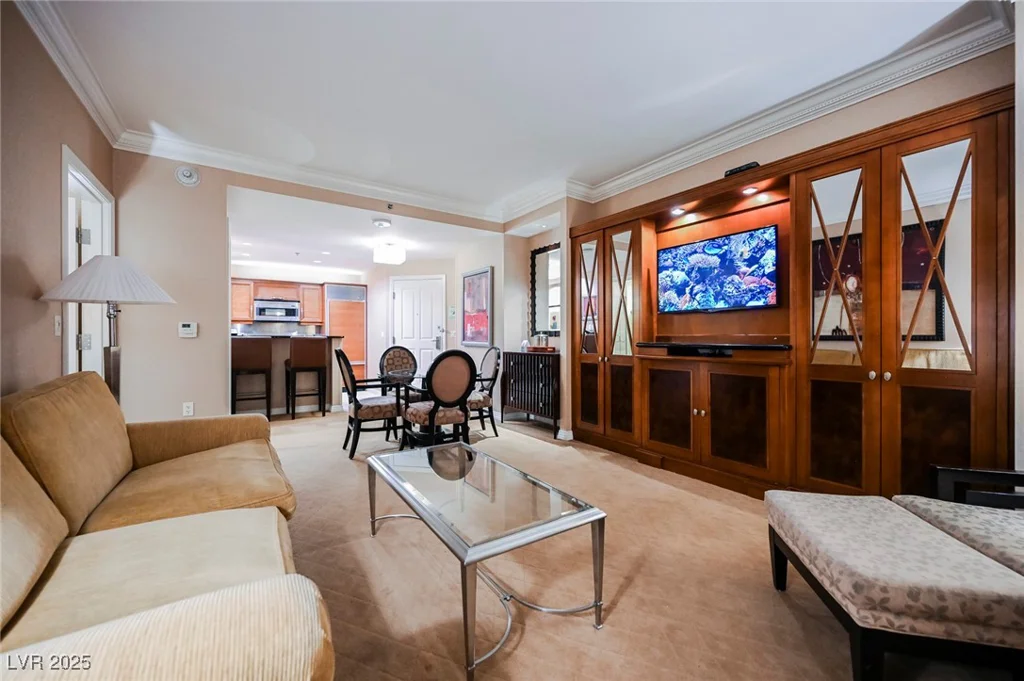 135 HARMON, Las Vegas, NV 89109