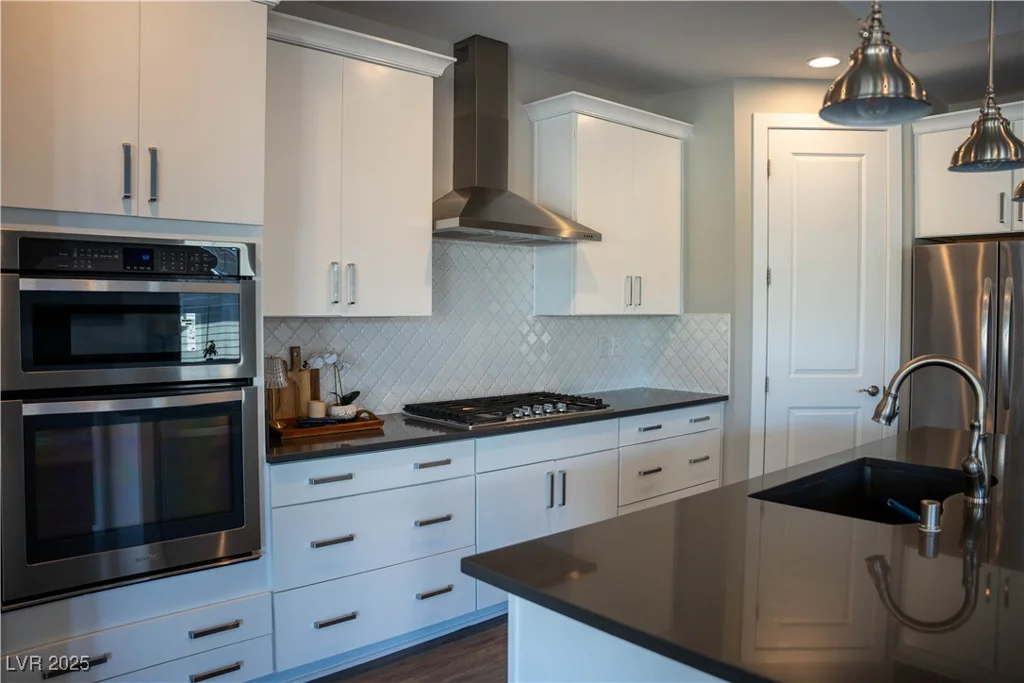 32 Via Del Fiume, Henderson, NV 89011