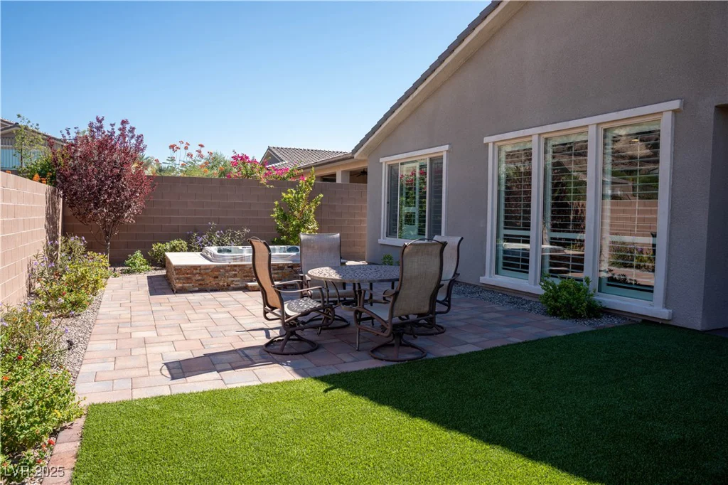32 Via Del Fiume, Henderson, NV 89011
