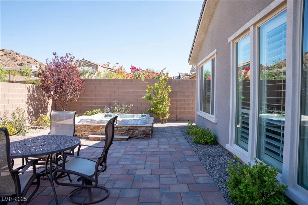 32 Via Del Fiume, Henderson, NV 89011