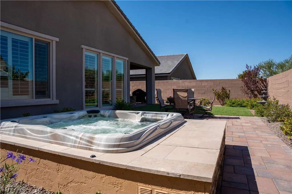 32 Via Del Fiume, Henderson, NV 89011