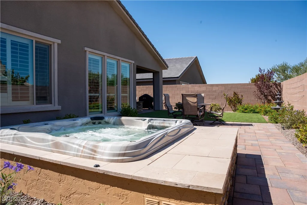 32 Via Del Fiume, Henderson, NV 89011