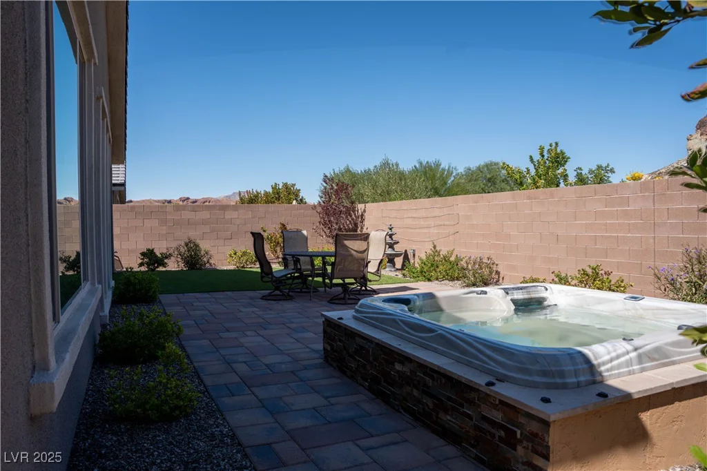32 Via Del Fiume, Henderson, NV 89011