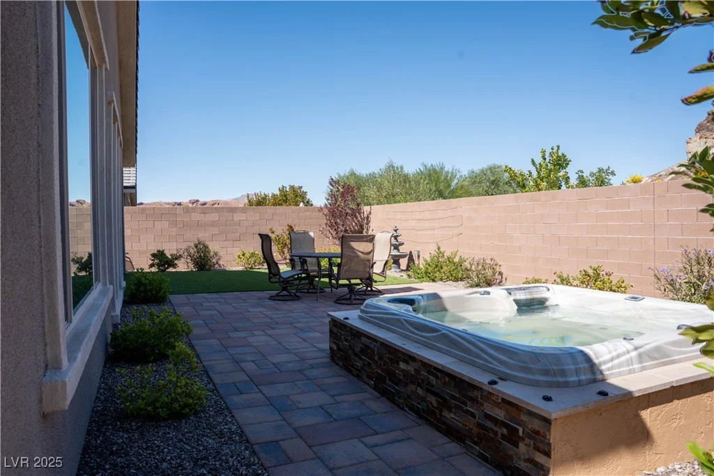 32 Via Del Fiume, Henderson, NV 89011