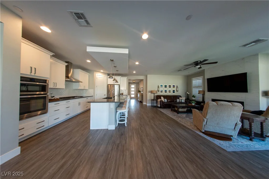 32 Via Del Fiume, Henderson, NV 89011