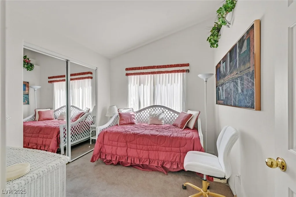 7645 Falconwing, Las Vegas, NV 89131