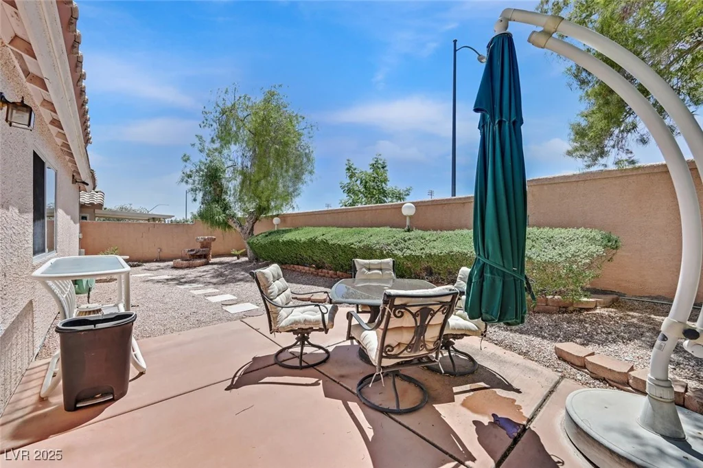7645 Falconwing, Las Vegas, NV 89131