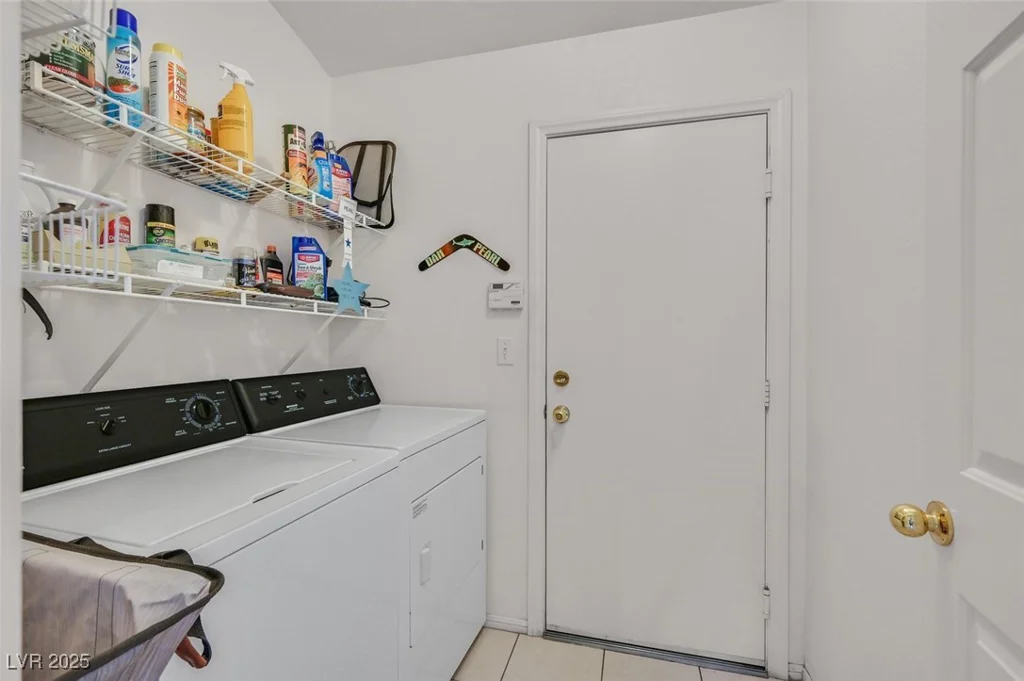 7645 Falconwing, Las Vegas, NV 89131
