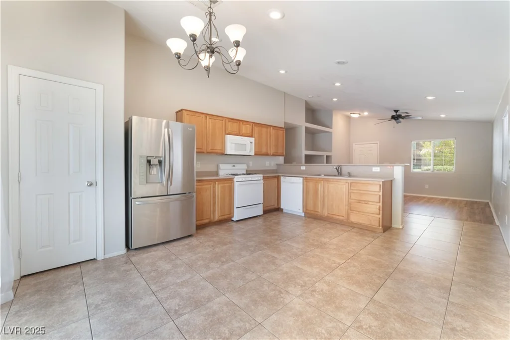 2833 Swanson, North Las Vegas, NV 89086