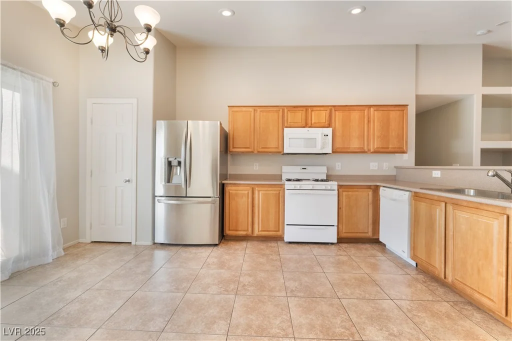 2833 Swanson, North Las Vegas, NV 89086