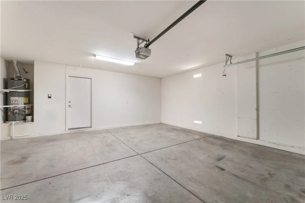 2833 Swanson, North Las Vegas, NV 89086