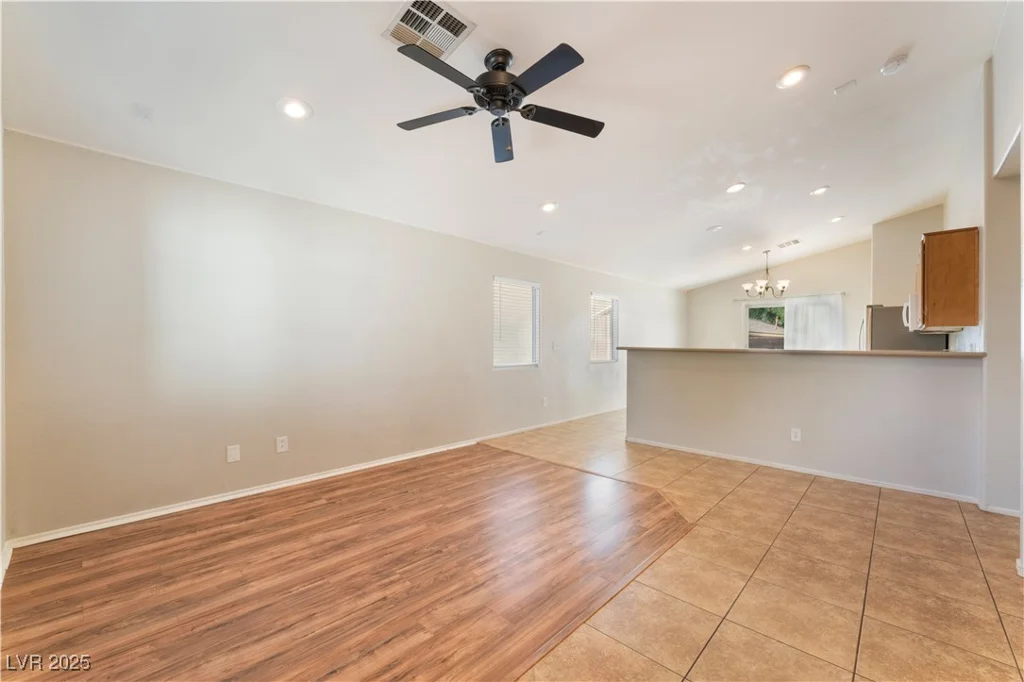 2833 Swanson, North Las Vegas, NV 89086