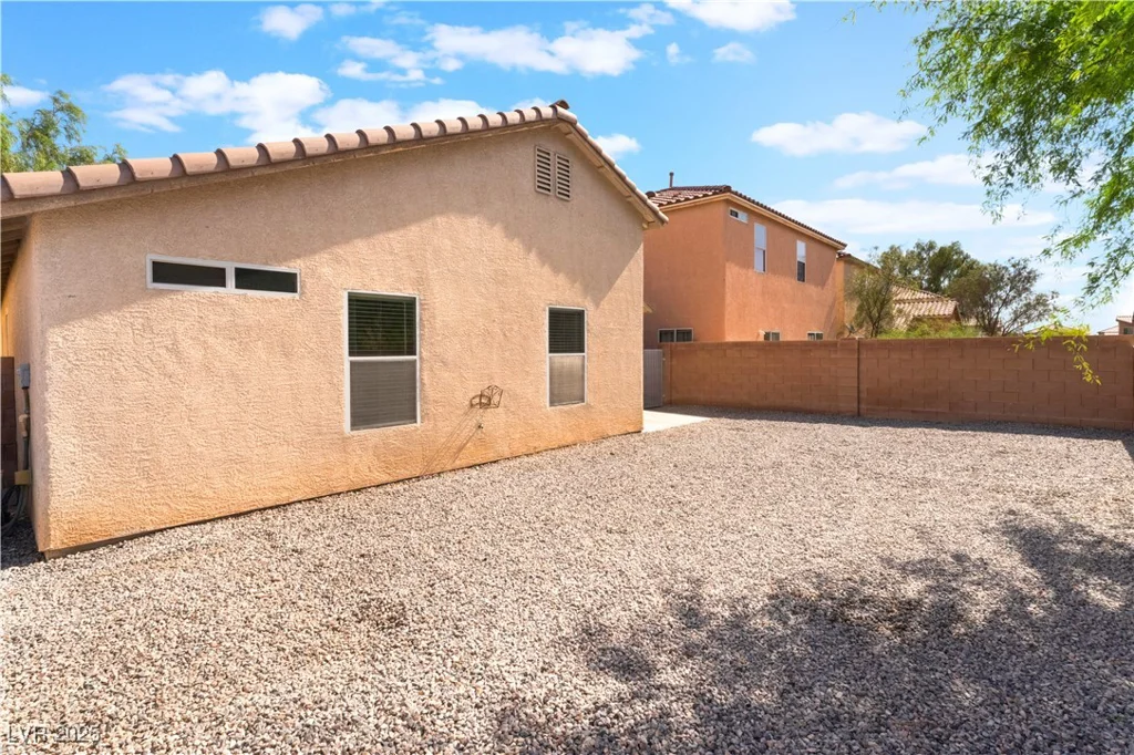 2833 Swanson, North Las Vegas, NV 89086