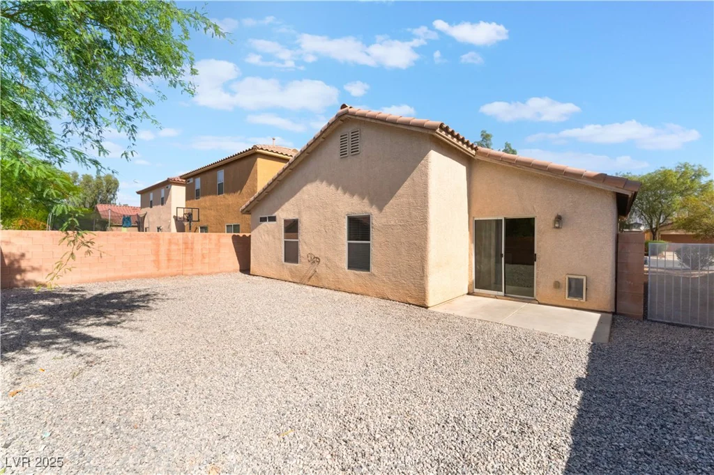 2833 Swanson, North Las Vegas, NV 89086