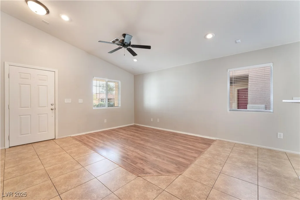 2833 Swanson, North Las Vegas, NV 89086