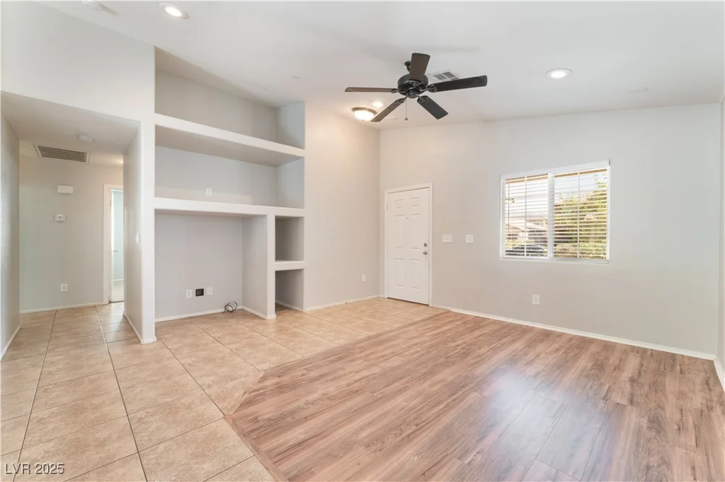 2833 Swanson, North Las Vegas, NV 89086