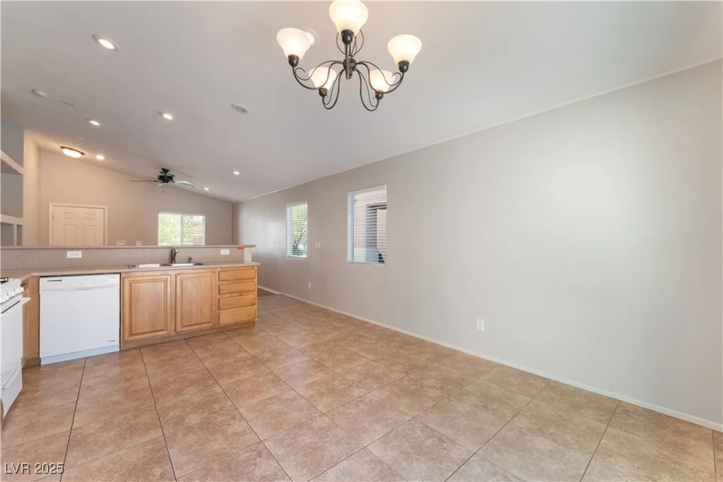 2833 Swanson, North Las Vegas, NV 89086