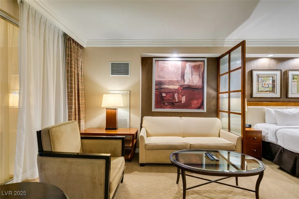 125 HARMON, Las Vegas, NV 89109
