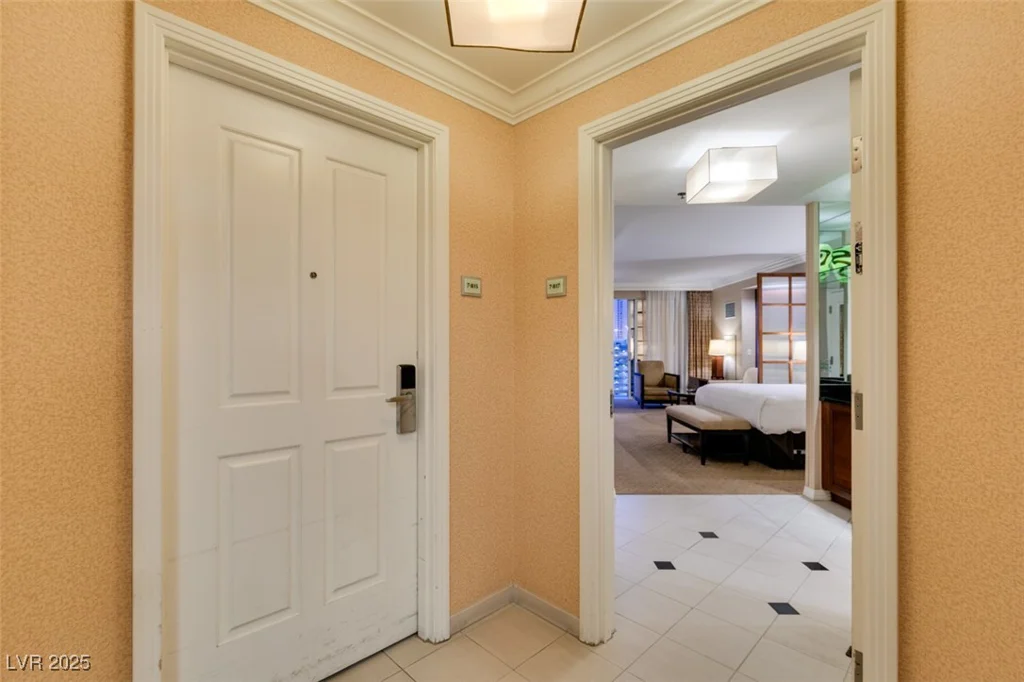 125 HARMON, Las Vegas, NV 89109