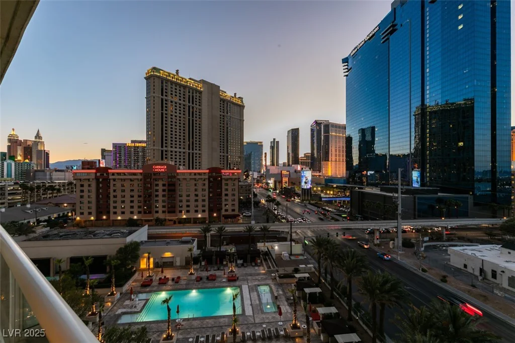 125 HARMON, Las Vegas, NV 89109
