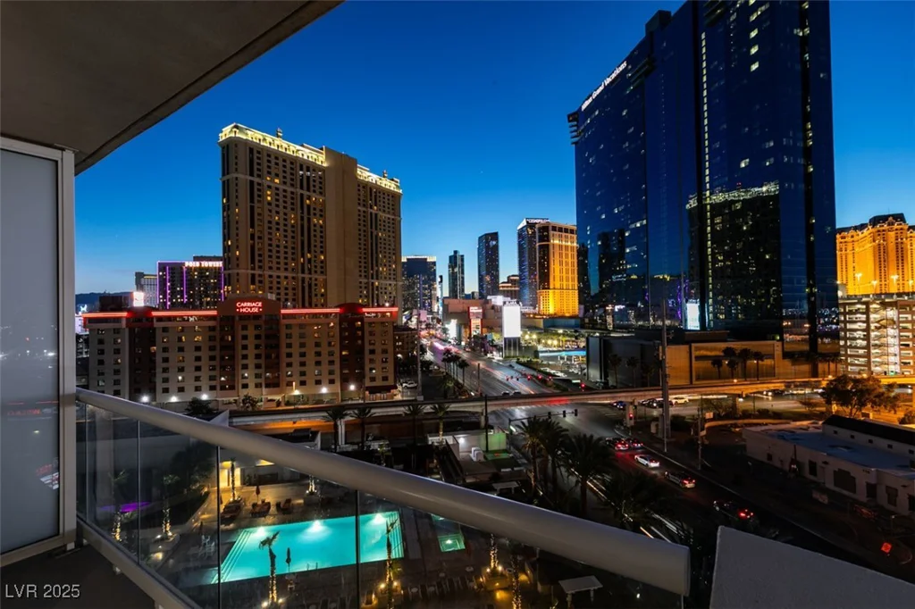 125 HARMON, Las Vegas, NV 89109