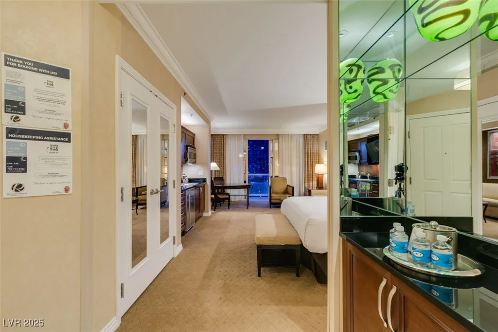 125 HARMON, Las Vegas, NV 89109