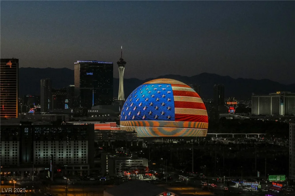 125 HARMON, Las Vegas, NV 89109