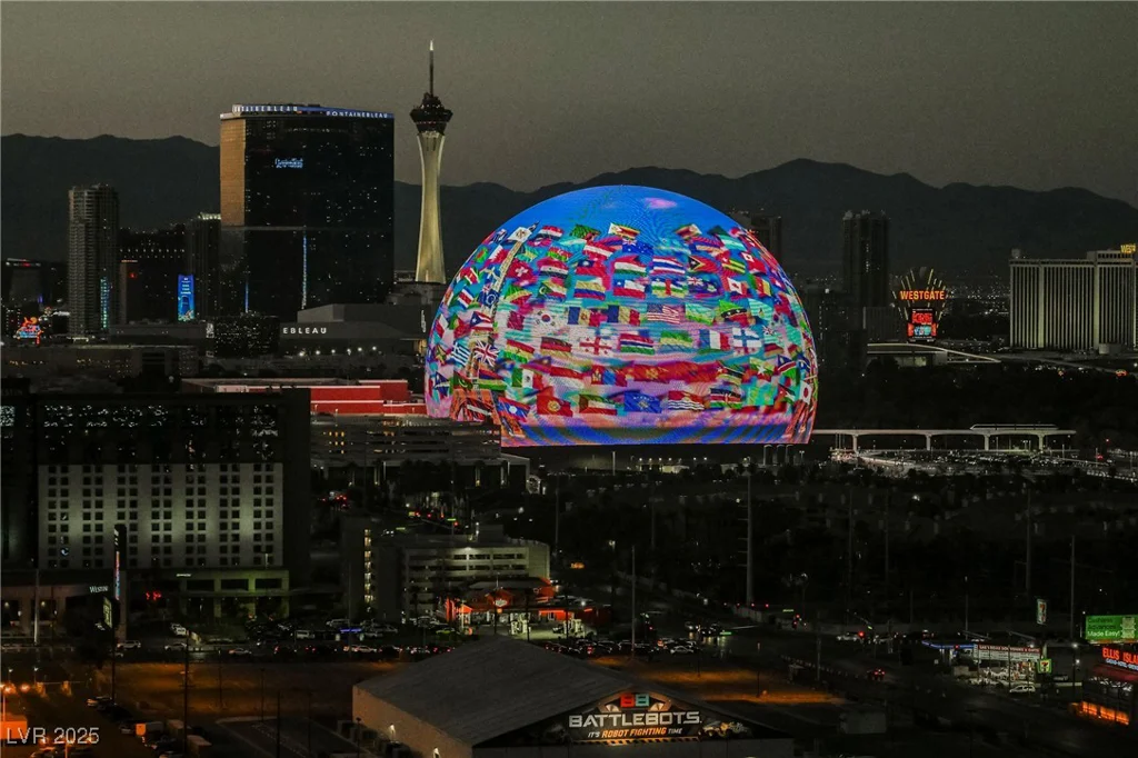 125 HARMON, Las Vegas, NV 89109