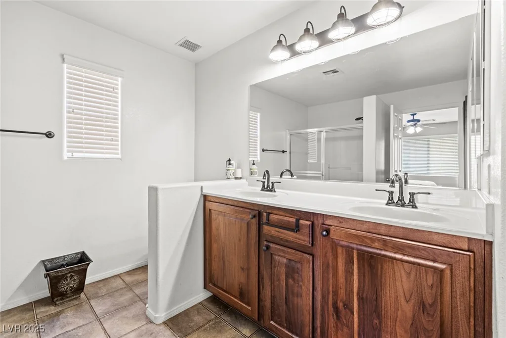 9962 Derby Creek, Las Vegas, NV 89148