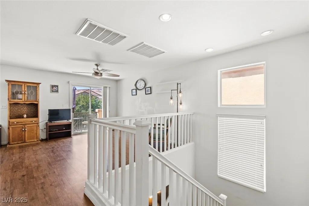 9962 Derby Creek, Las Vegas, NV 89148