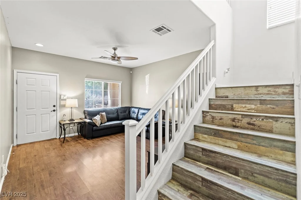 9962 Derby Creek, Las Vegas, NV 89148