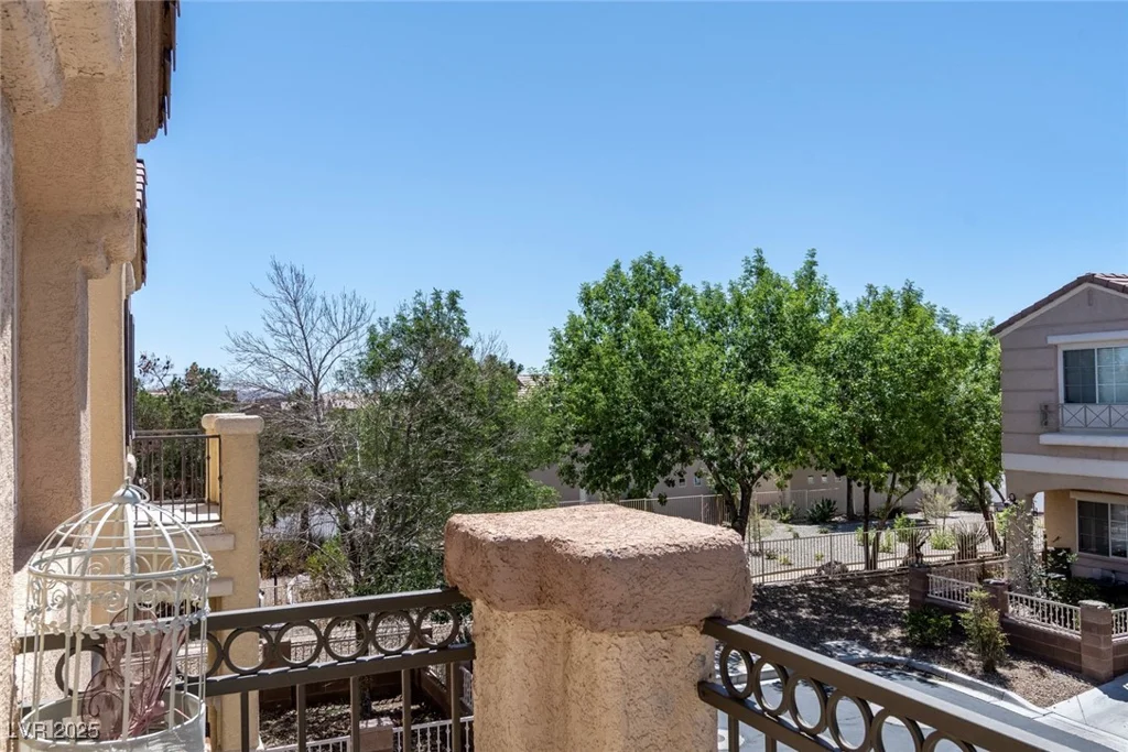 9962 Derby Creek, Las Vegas, NV 89148