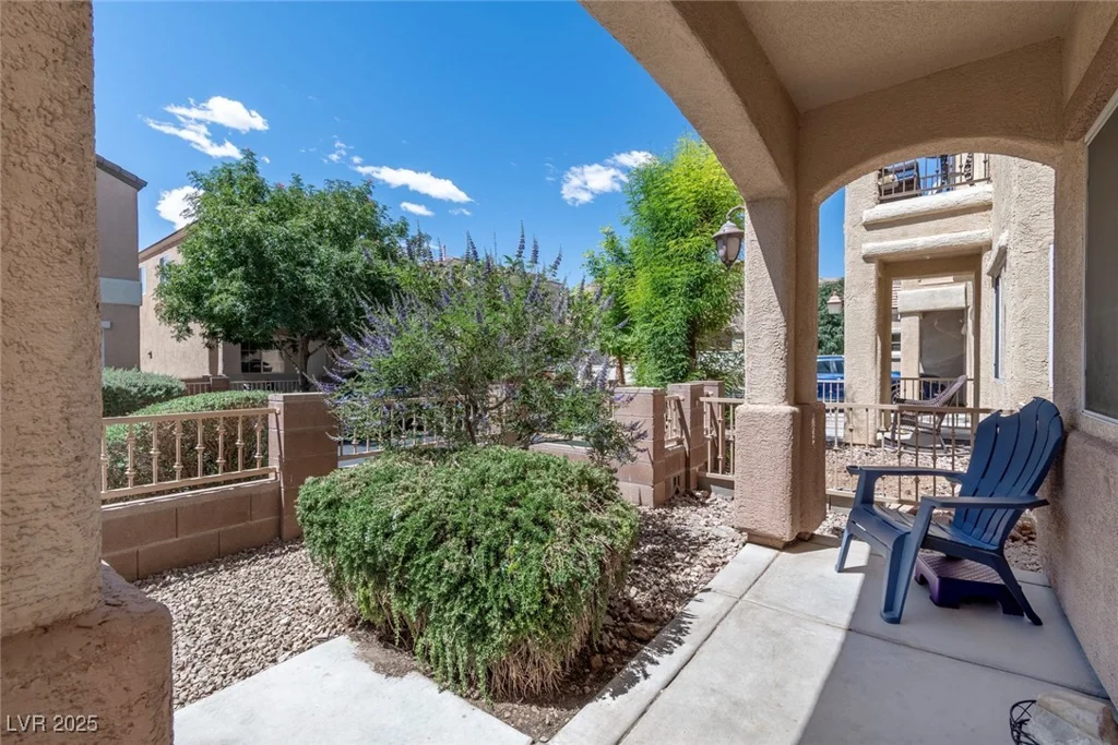 9962 Derby Creek, Las Vegas, NV 89148