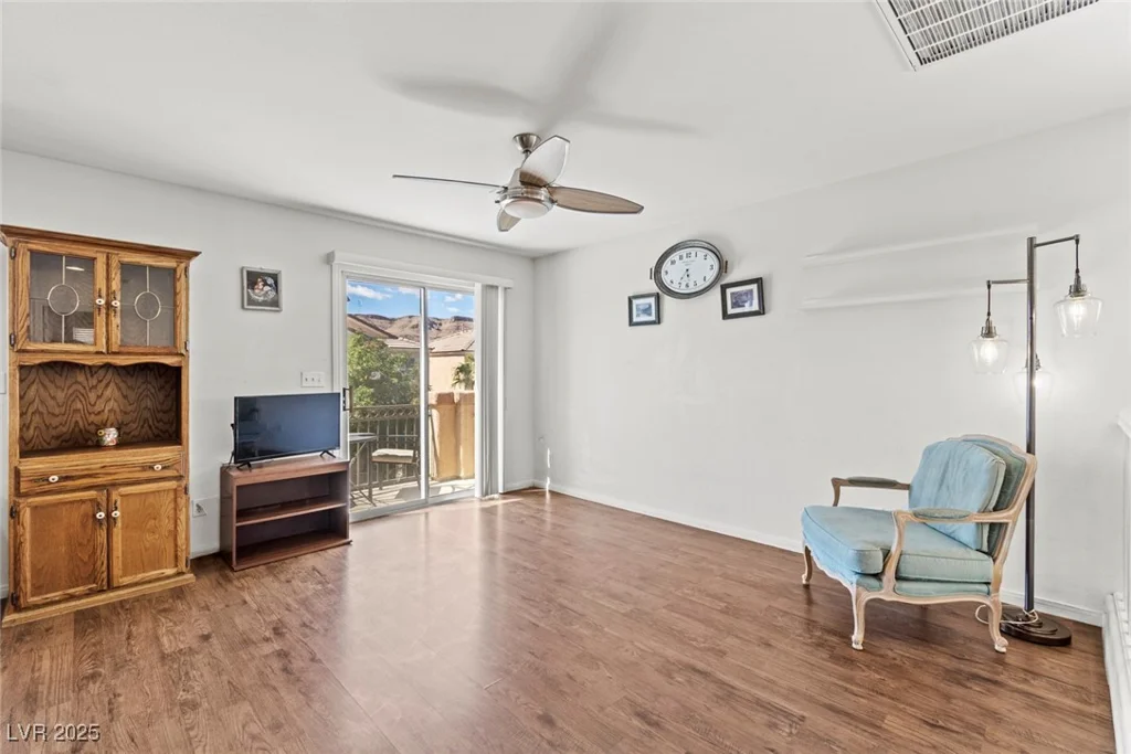 9962 Derby Creek, Las Vegas, NV 89148