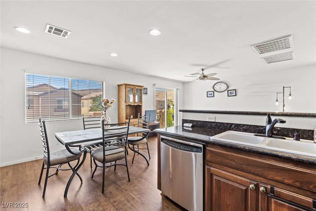 9962 Derby Creek, Las Vegas, NV 89148