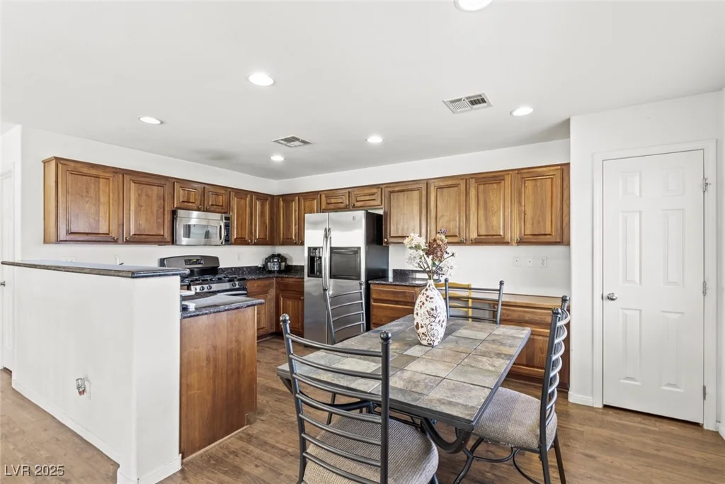 9962 Derby Creek, Las Vegas, NV 89148