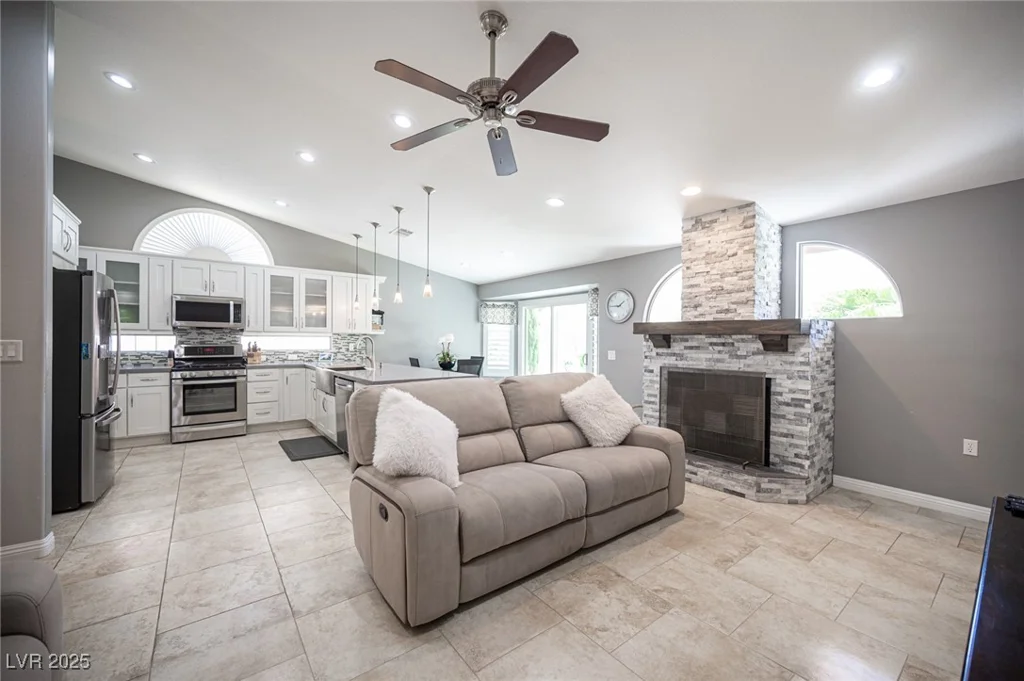 6417 Fisher, Las Vegas, NV 89130