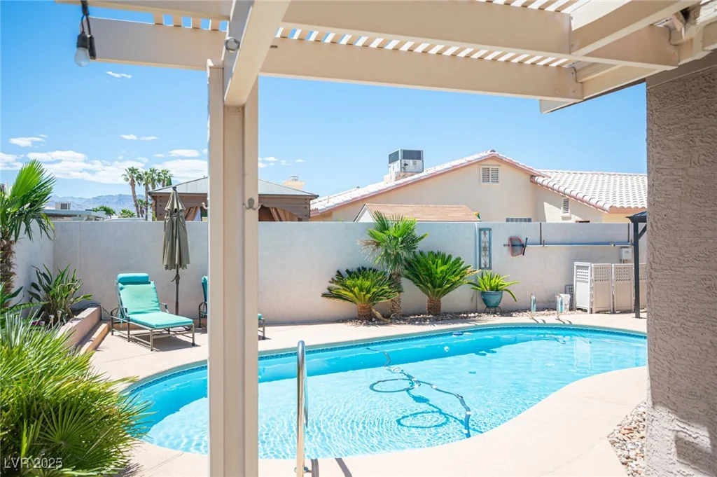 6417 Fisher, Las Vegas, NV 89130