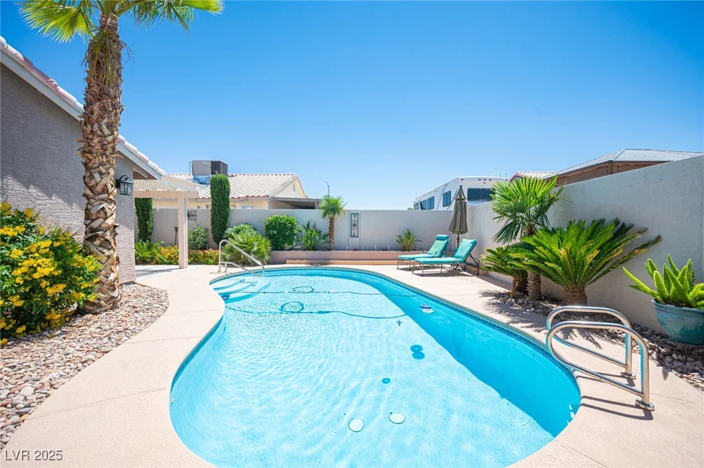 6417 Fisher, Las Vegas, NV 89130