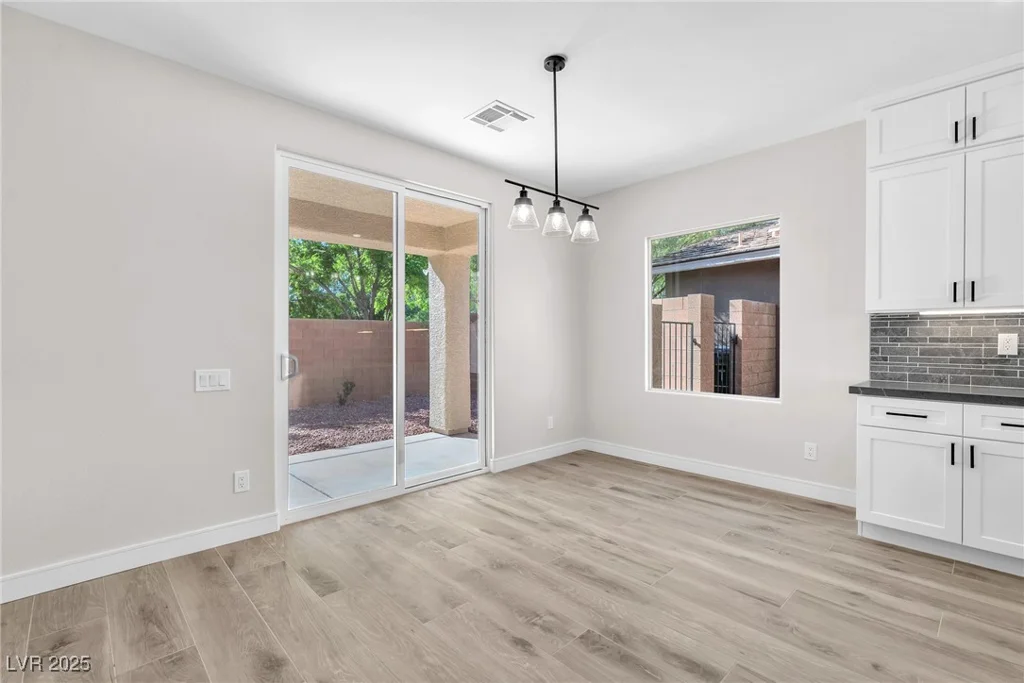 10345 Howling Coyote, Las Vegas, NV 89135