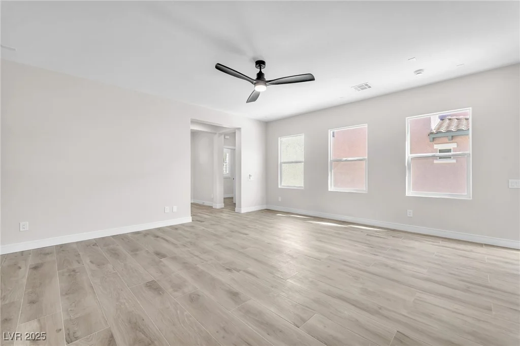 10345 Howling Coyote, Las Vegas, NV 89135