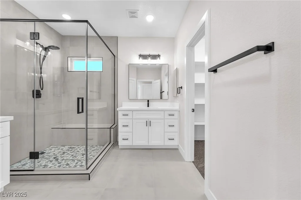 10345 Howling Coyote, Las Vegas, NV 89135