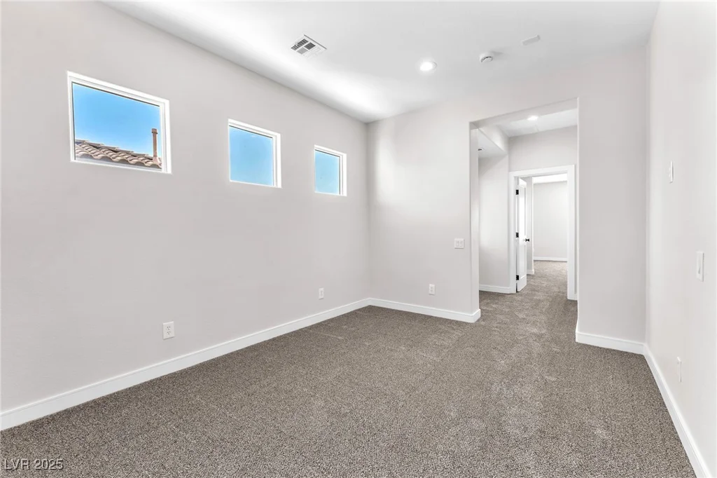 10345 Howling Coyote, Las Vegas, NV 89135