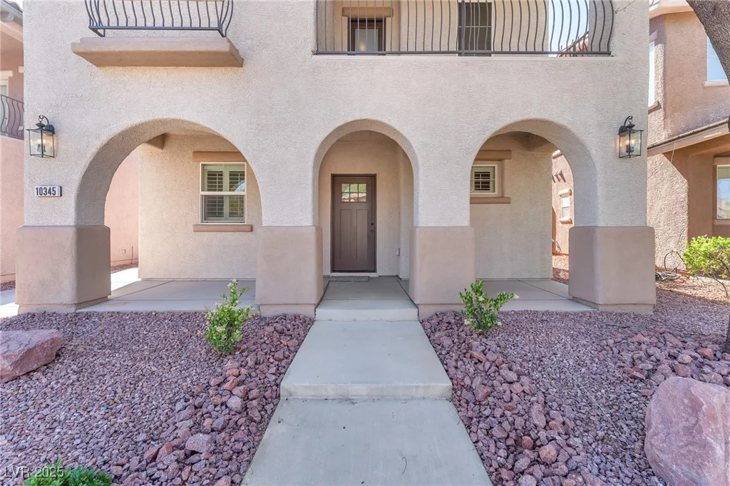 10345 Howling Coyote, Las Vegas, NV 89135
