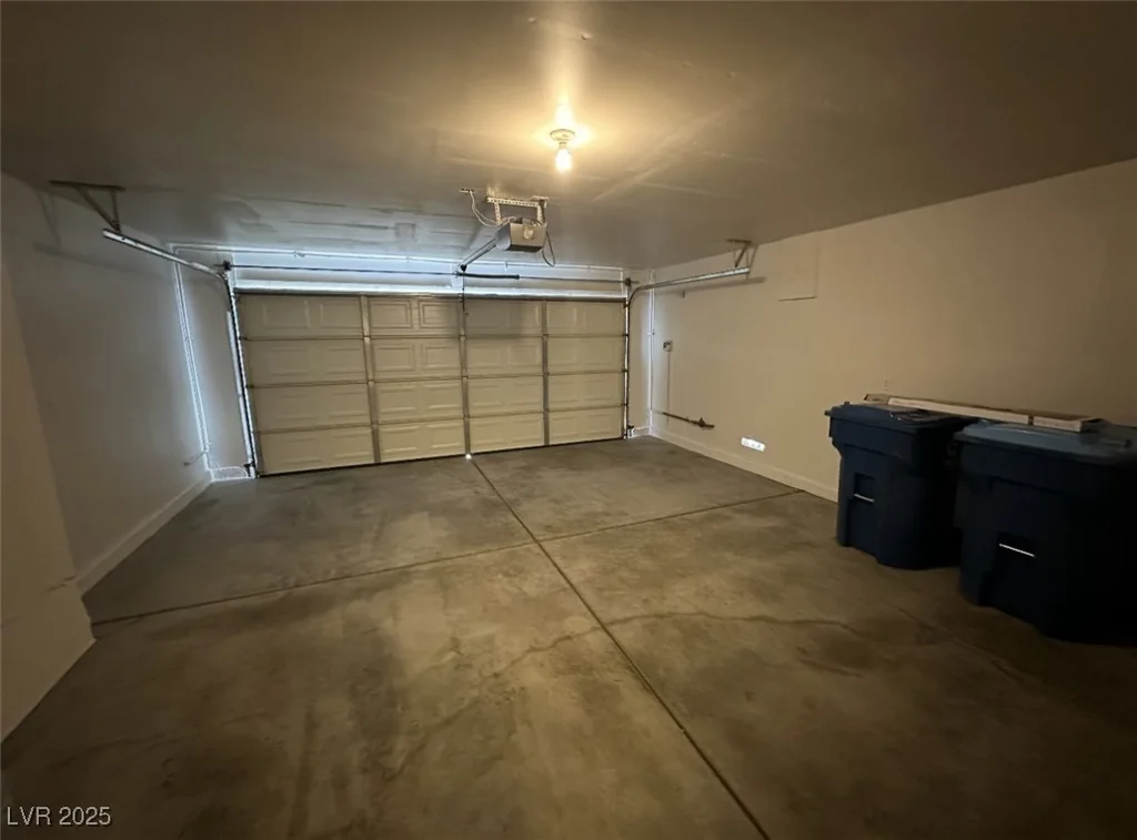 7282 Quarterhorse, Las Vegas, NV 89148