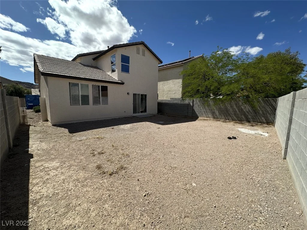 7282 Quarterhorse, Las Vegas, NV 89148