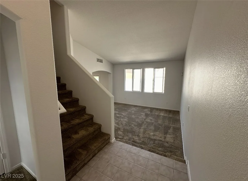 7282 Quarterhorse, Las Vegas, NV 89148