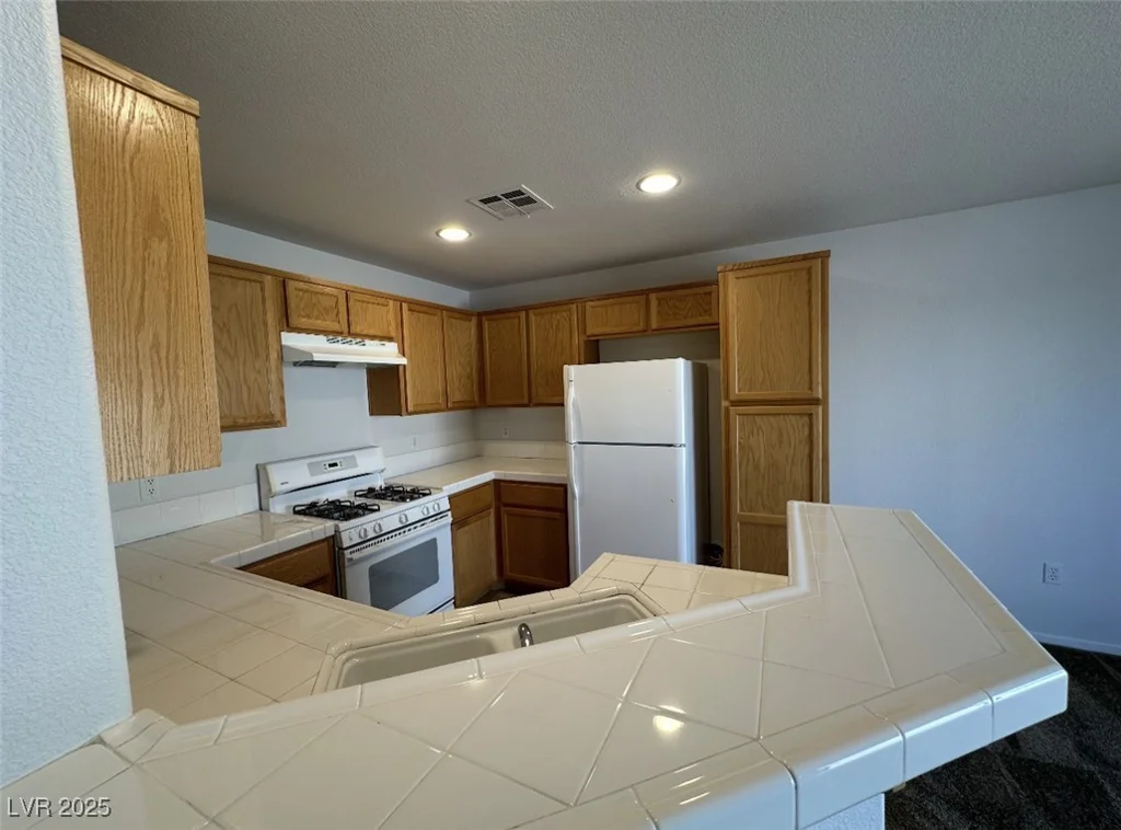 7282 Quarterhorse, Las Vegas, NV 89148